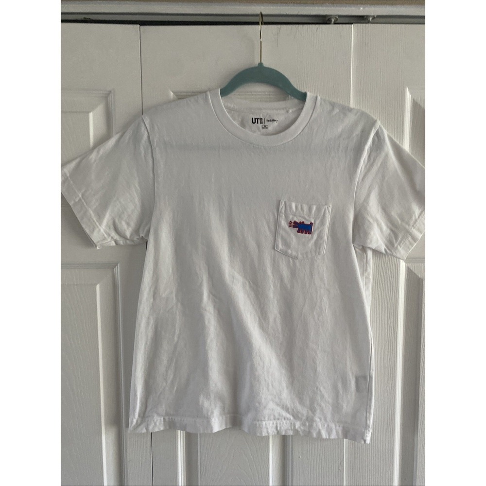 Uniqlo Keith Haring Barking Dog Pocket T-Shirt‎ Mens XS White Art Graphic Cotton